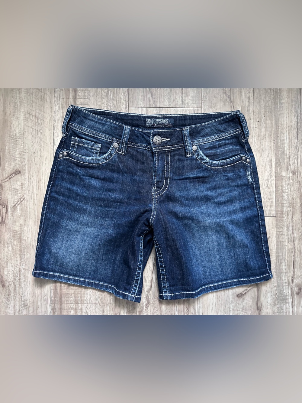 Silver Jeans Women's Dark Wash Denim Shorts western country stampede cowgirl